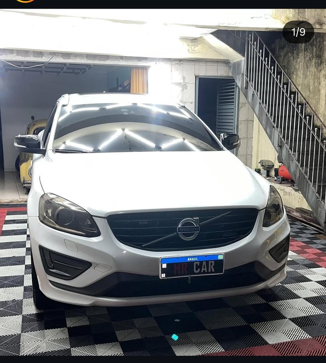 Volvo XC 60 T-5 R-DESIGN 2.0 AWD 5p 2018