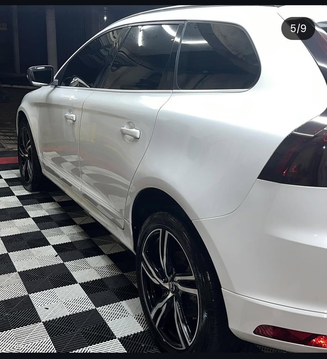 Volvo XC 60 T-5 R-DESIGN 2.0 AWD 5p 2018