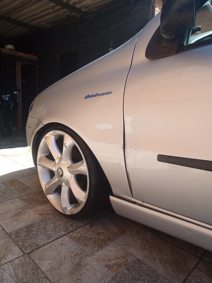 Fiat Palio 1.0 Celebr. ECONOMY F.Flex 8V 2p 2010