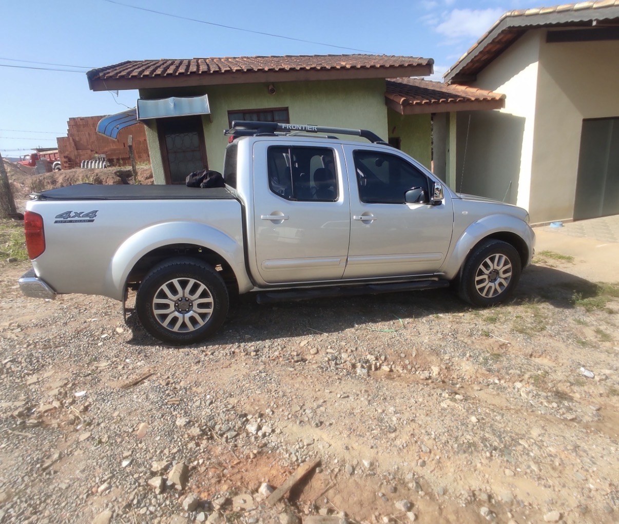 Nissan Frontier PLATINUM CD 4x4 2.5 TB Diesel 2014