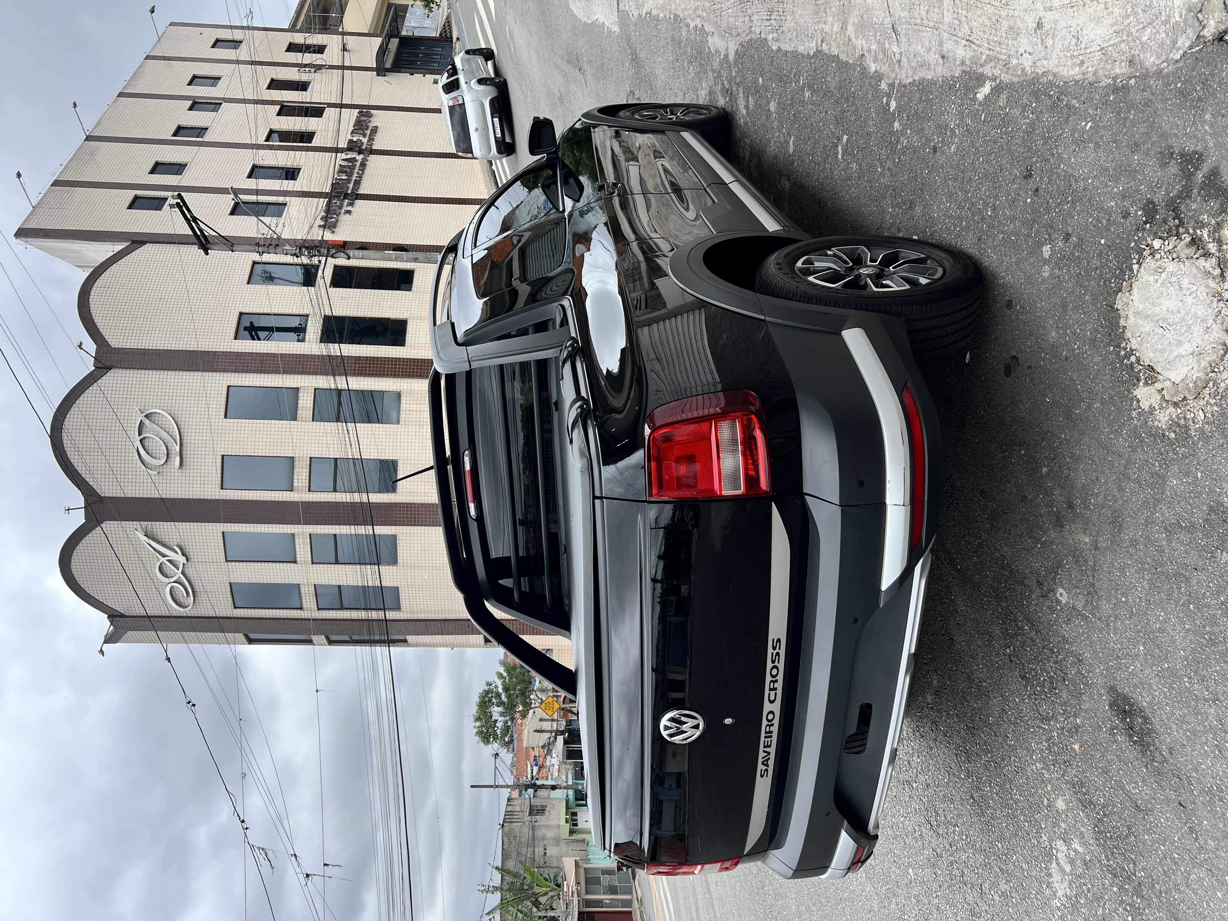 VW - VolksWagen Saveiro CROSS 1.6 T.Flex 16V CD 2023