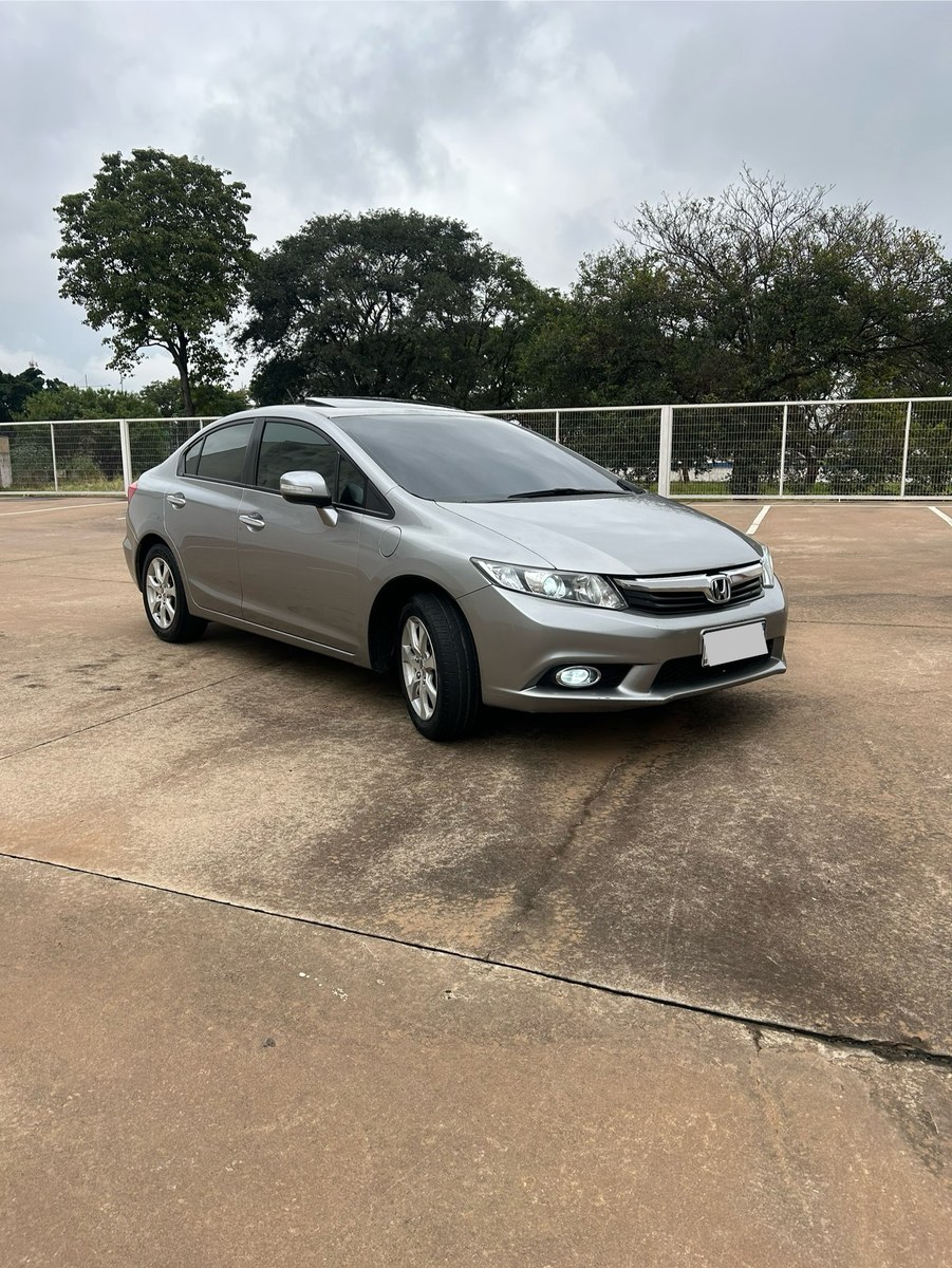 Honda Civic Sedan EXS 1.8/1.8 Flex 16V Aut. 4p 2013