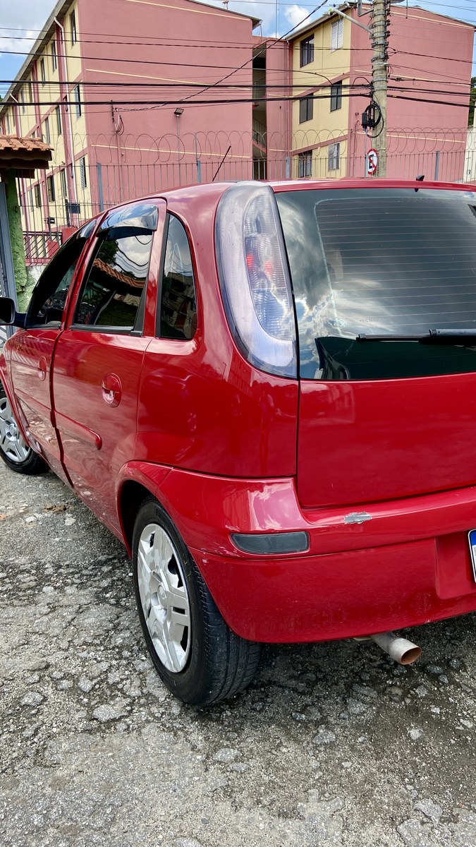 GM - Chevrolet Corsa Hat. Premium 1.4 8V ECONOFLEX 5p 2009