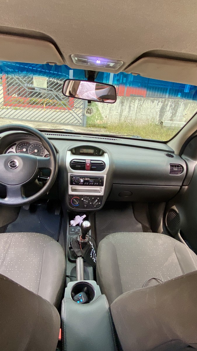GM - Chevrolet Corsa Hat. Premium 1.4 8V ECONOFLEX 5p 2009