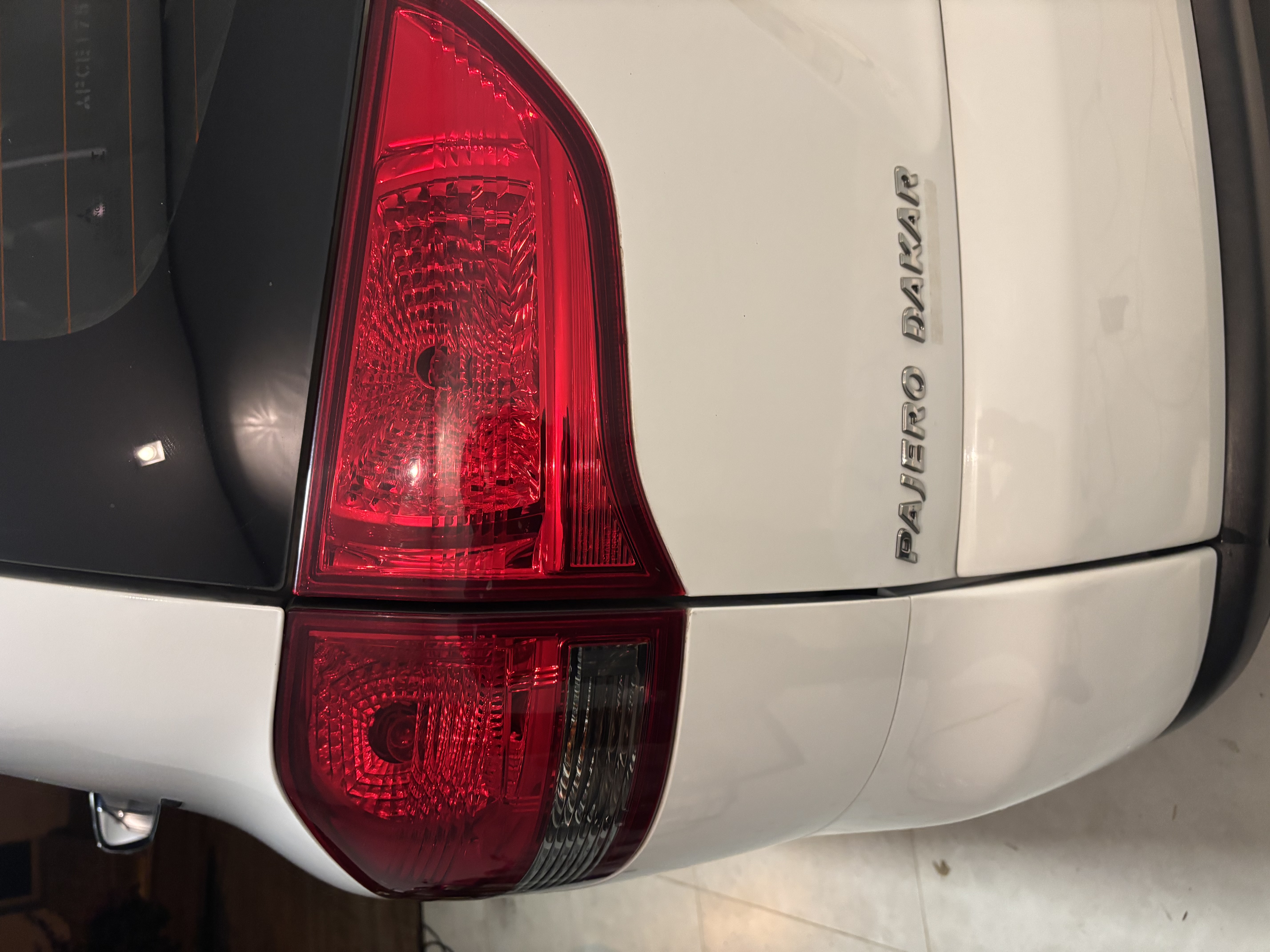 Mitsubishi Pajero DAKAR/HPE 3.5 4x4 Flex 5p Aut. 2015