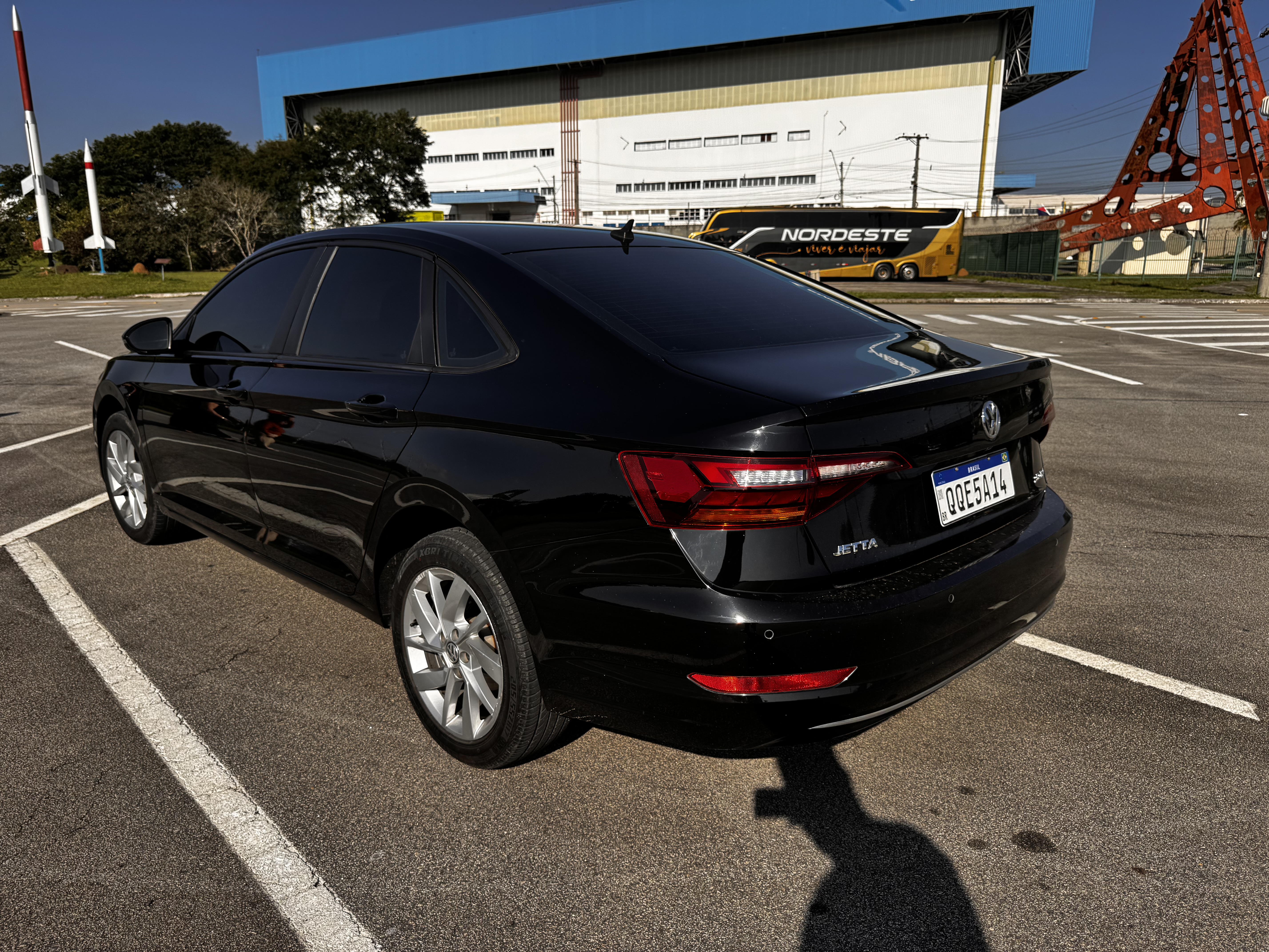 VW - VolksWagen JETTA Comfort. 250 TSI 1.4 Flex 16v Aut. 2018