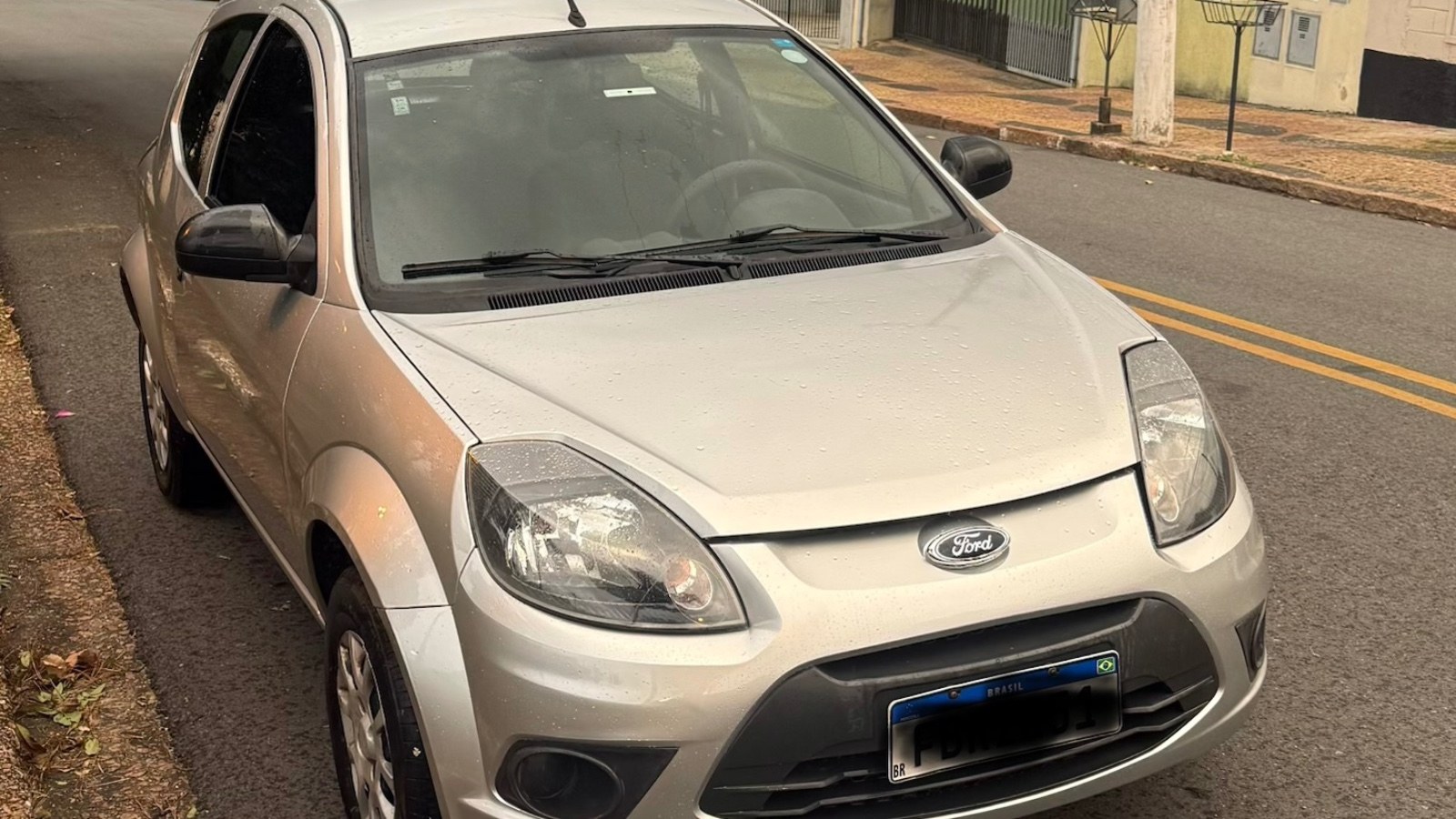 Ford Ka 1.0 8V/1.0 8V ST Flex 3p 2013