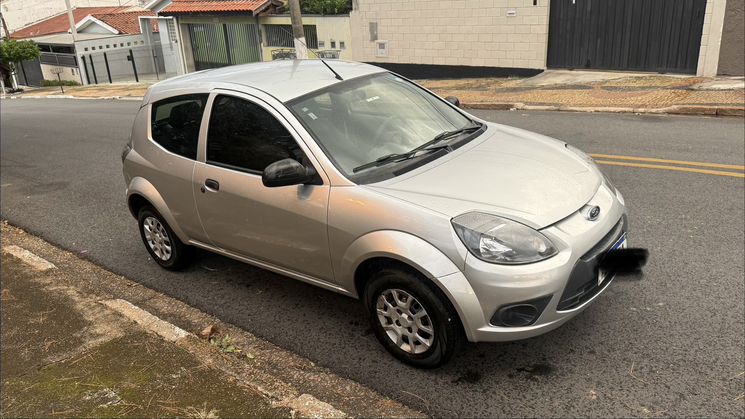 Ford Ka 1.0 8V/1.0 8V ST Flex 3p 2013