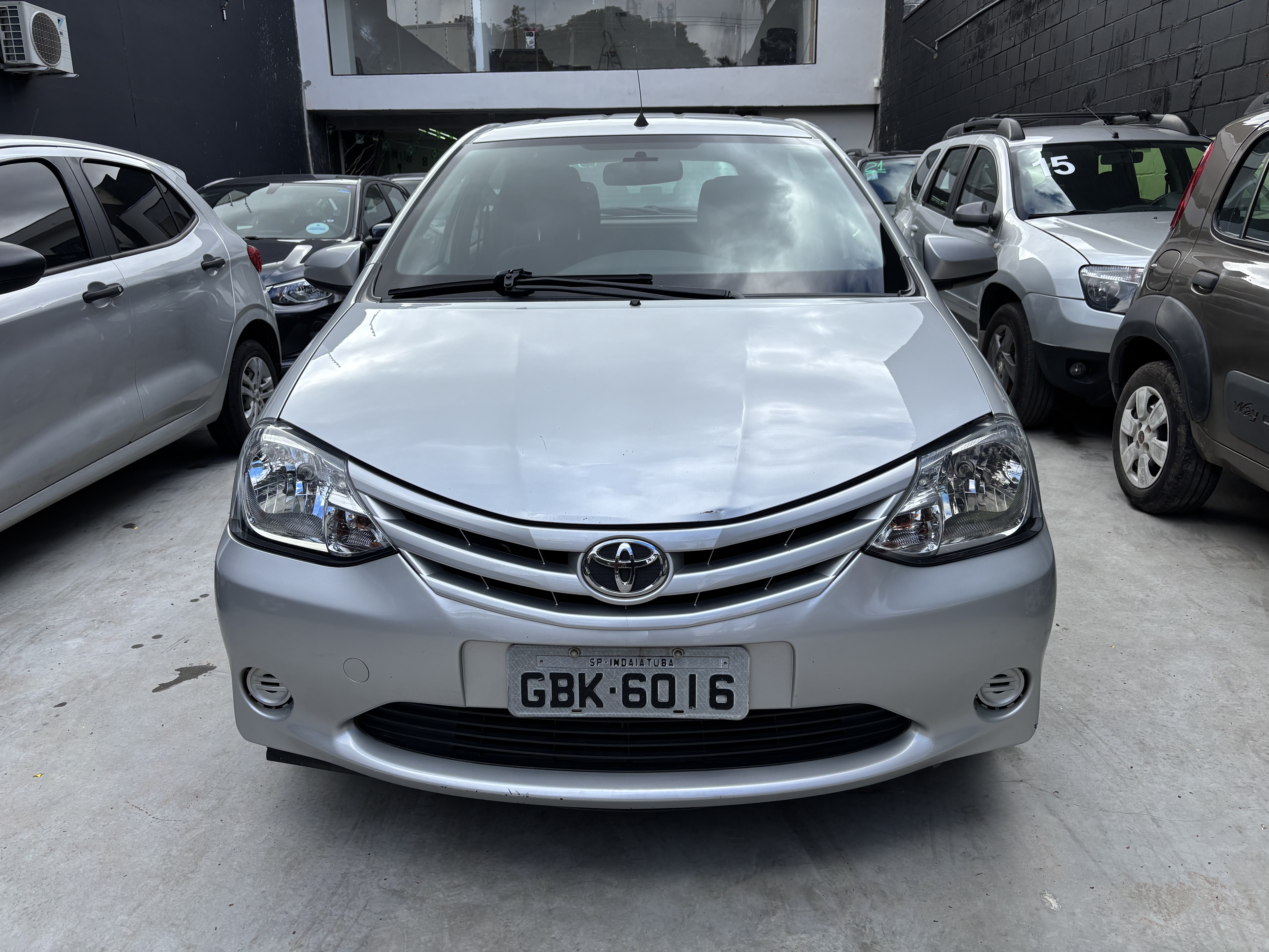 Toyota Etios X 1.3 2016