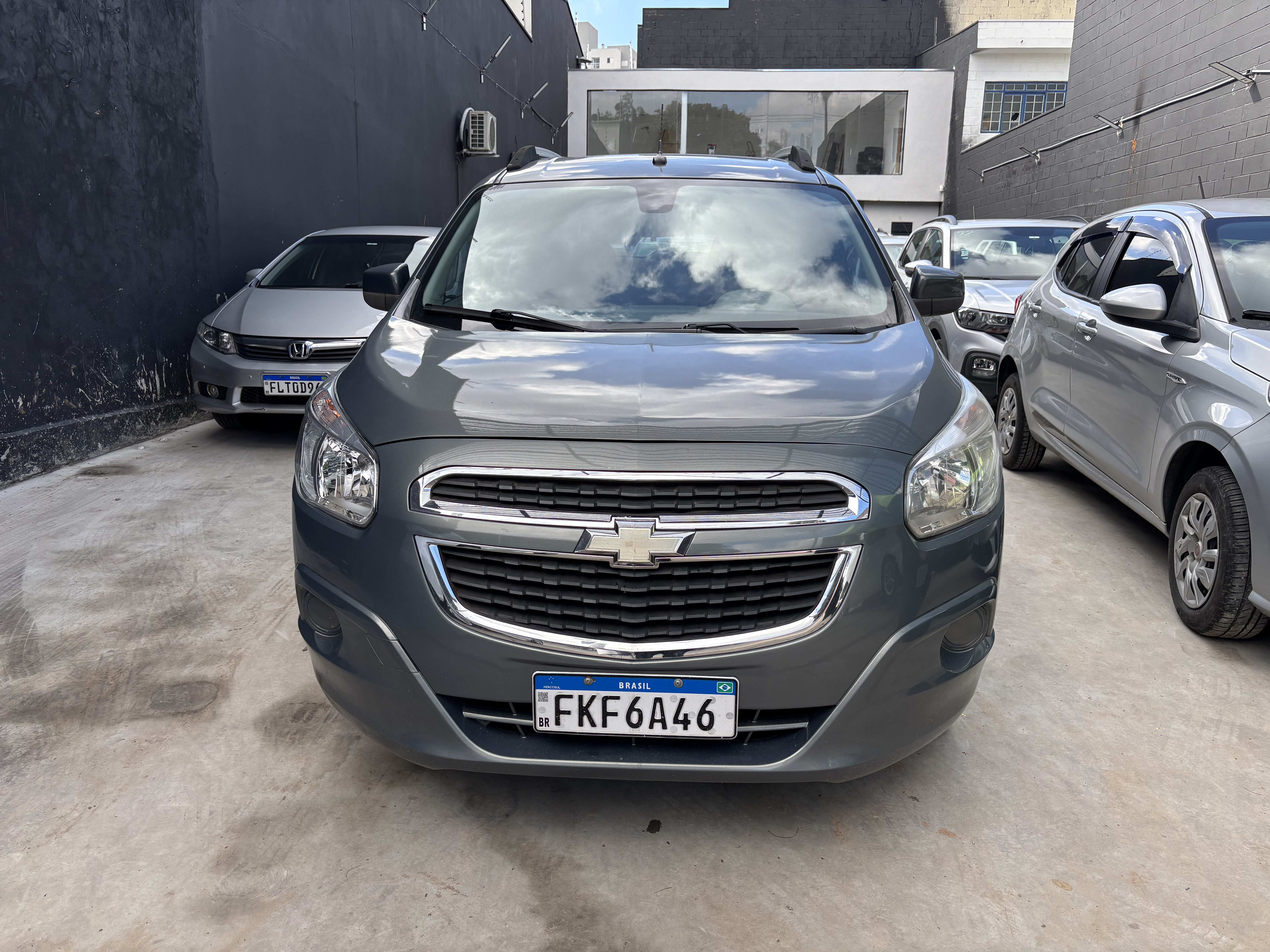 Chevrolet Spin LT 2013