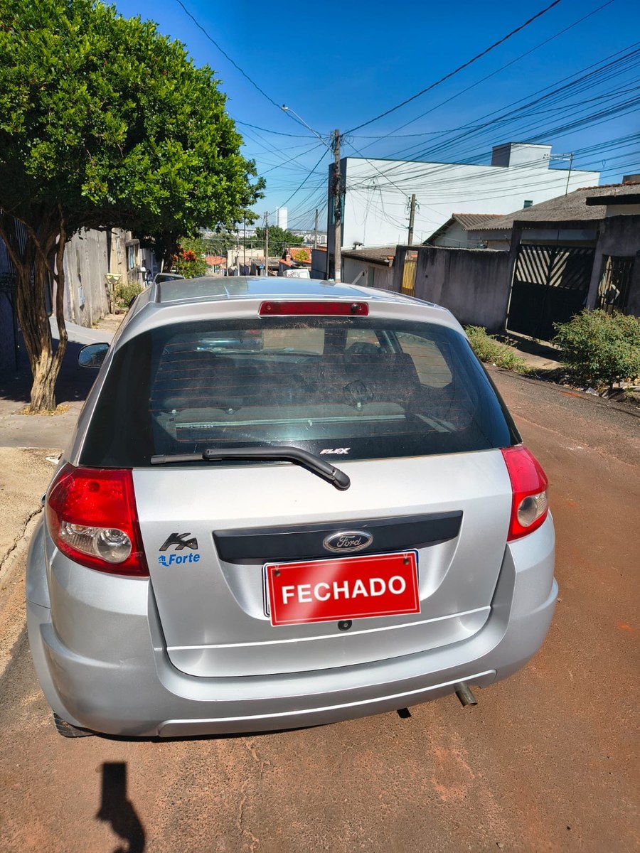 Ford Ka 1.0 8V/1.0 8V ST Flex 3p 2010