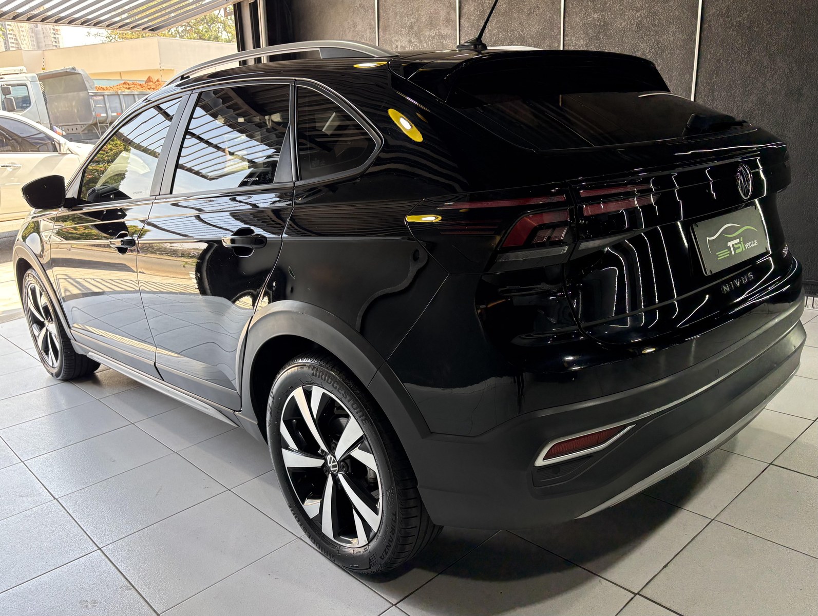 Volkswagen Nivus Highline 1.0 200 TSI Flex Aut. 2021