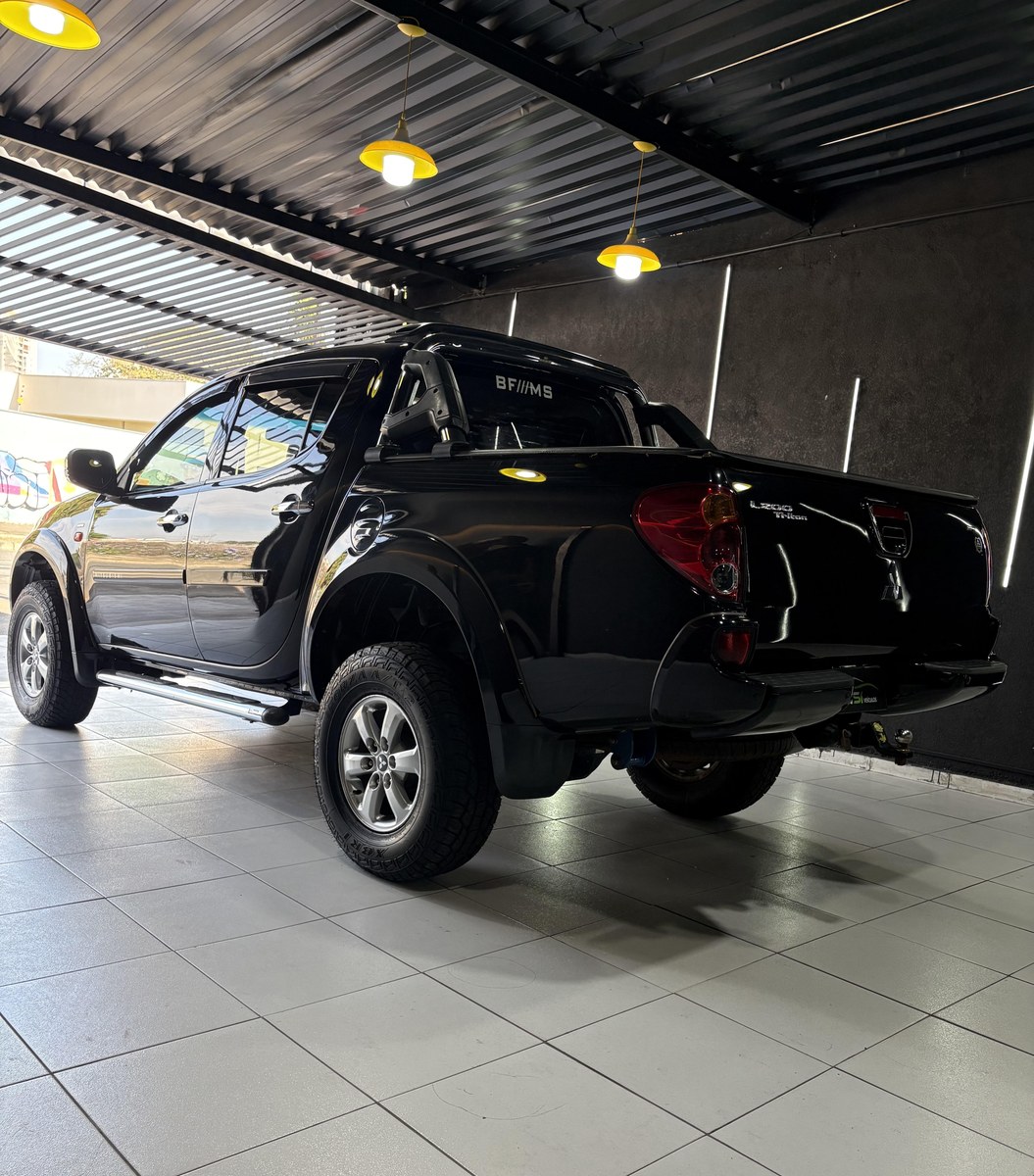 Mitsubishi L200 Triton HPE 3.5 CD V6 24V Flex Aut. 2012