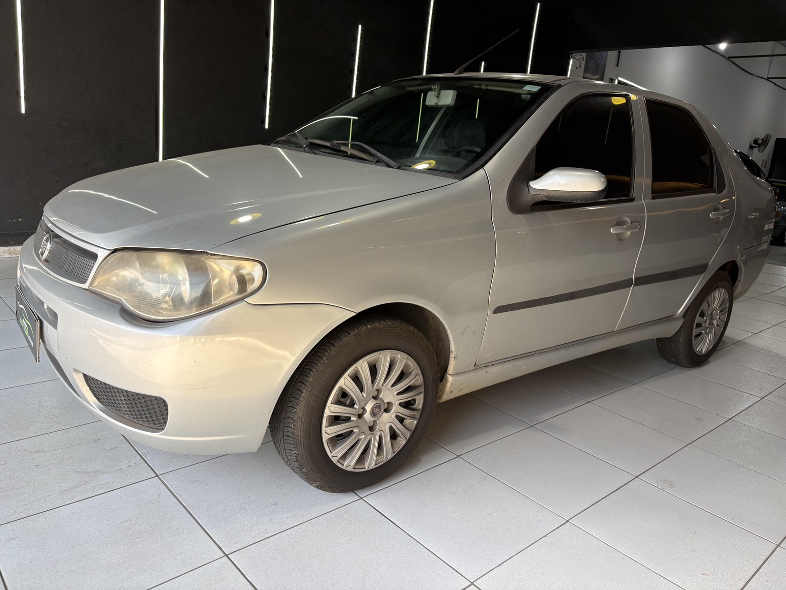 Fiat Siena Celebration 1.0 Fire Flex 8V 4p 2010