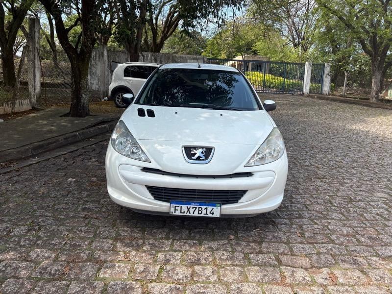 Peugeot 207 Active 1.4 Flex 8V 5p 2014