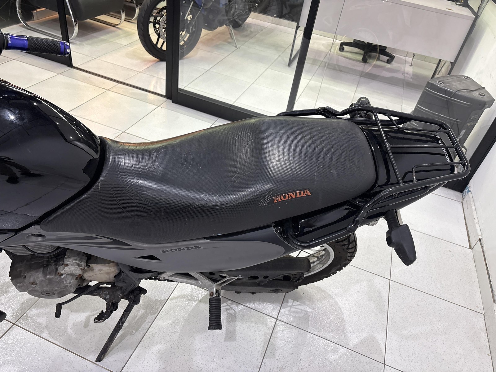 Honda NX-4 FALCON 400 2006