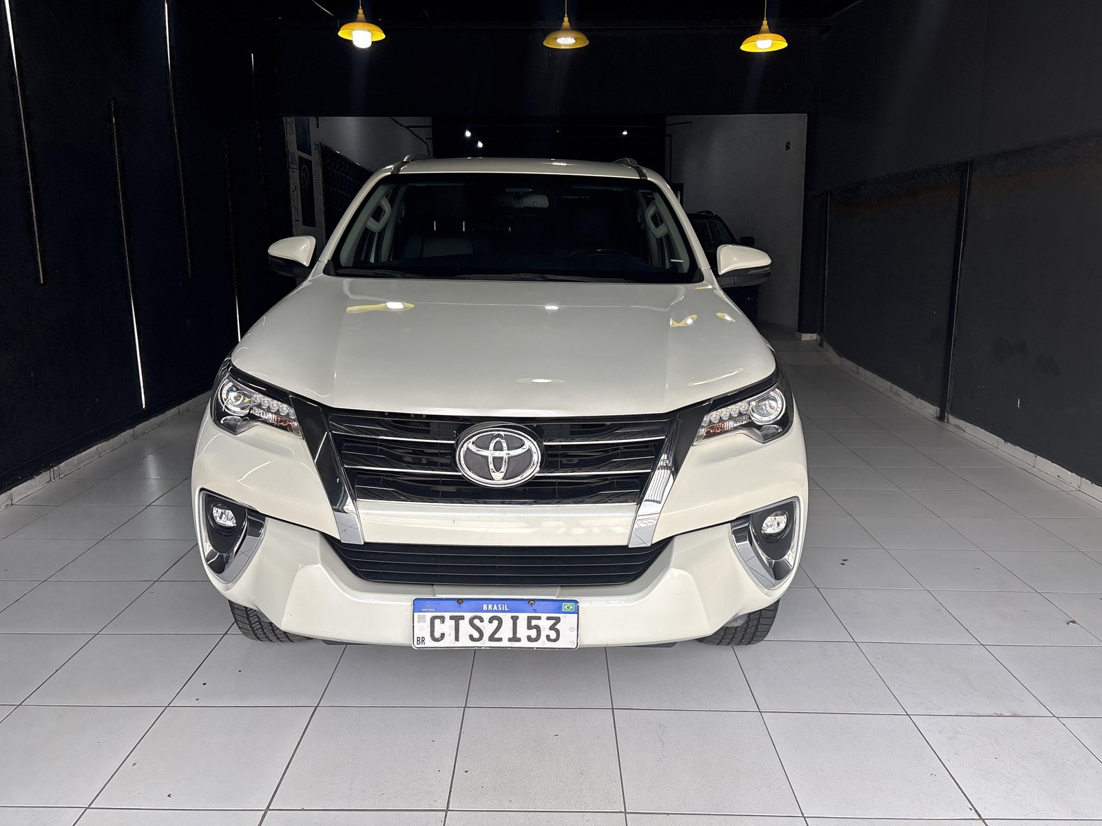 Toyota Hilux SW4 SRX 4x4 2.8 TDI 16V Dies. Aut. 2020