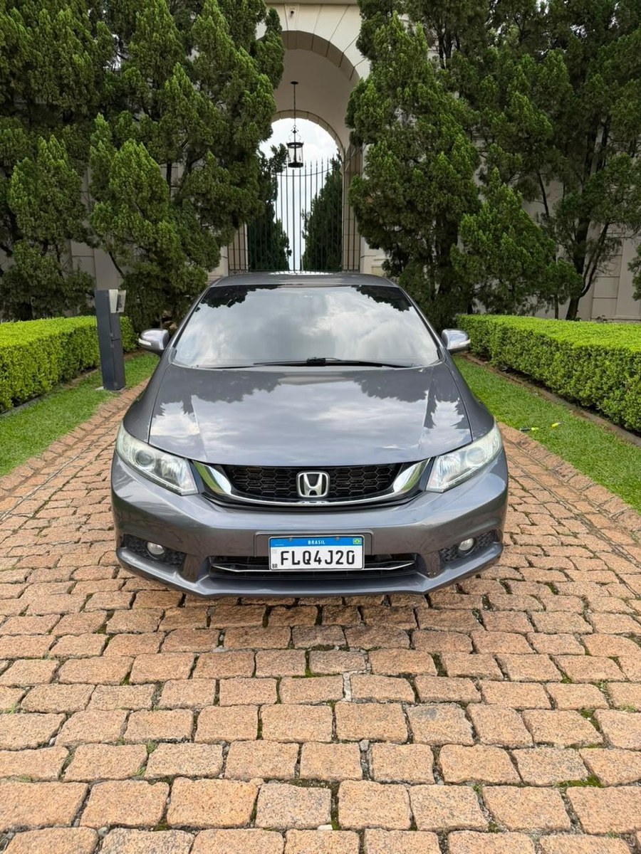 Honda Civic Sedan LXR 2.0 Flexone 16V Aut. 4p 2015