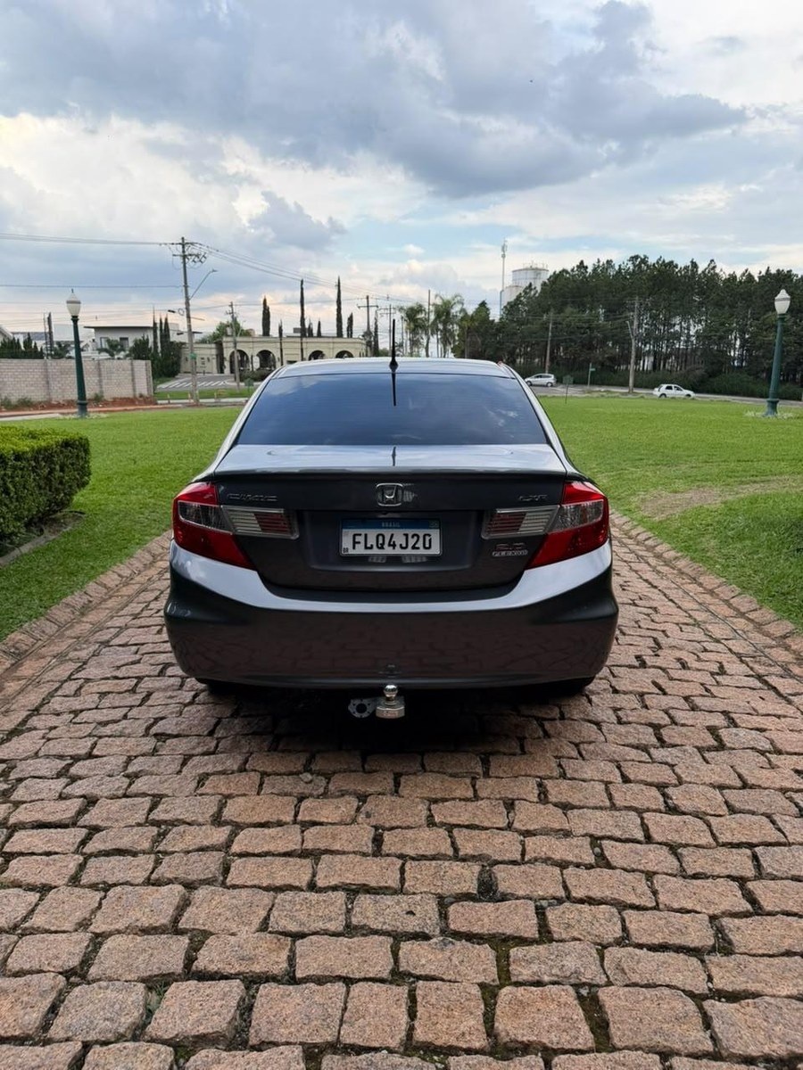 Honda Civic Sedan LXR 2.0 Flexone 16V Aut. 4p 2015